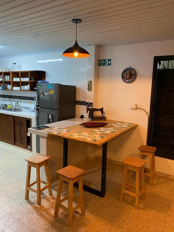 Tambo Hostel 莱蒂西亚 外观 照片