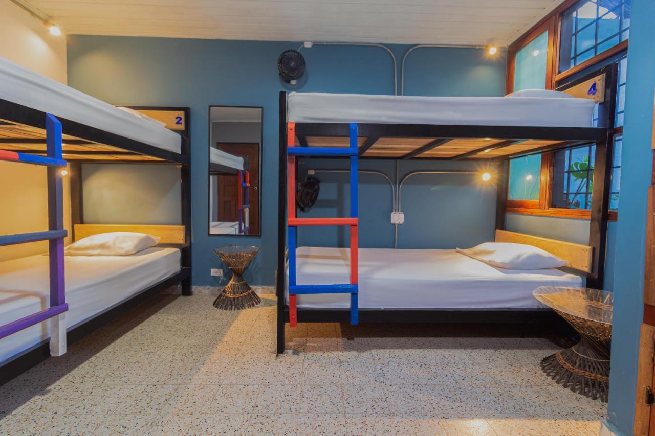 Tambo Hostel 莱蒂西亚 外观 照片