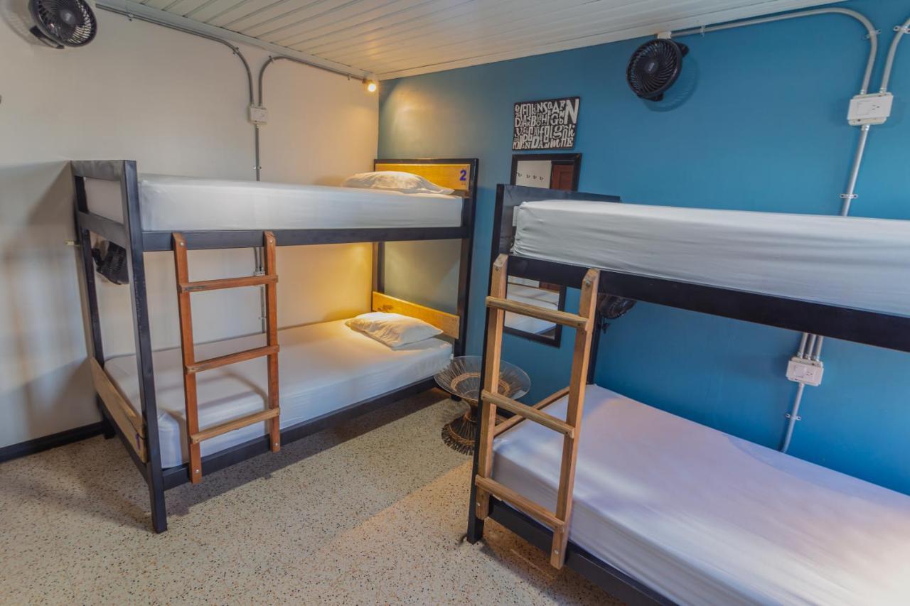 Tambo Hostel 莱蒂西亚 外观 照片
